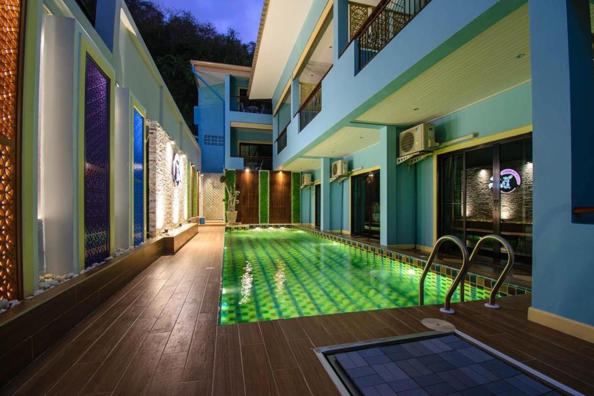 Tc Villa On Beach Koh Larn Eksteriør billede